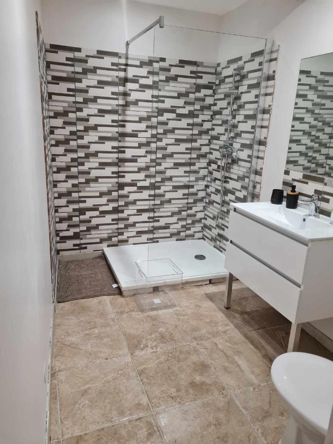Chez Karine - Appartement 레드넌 외부 사진